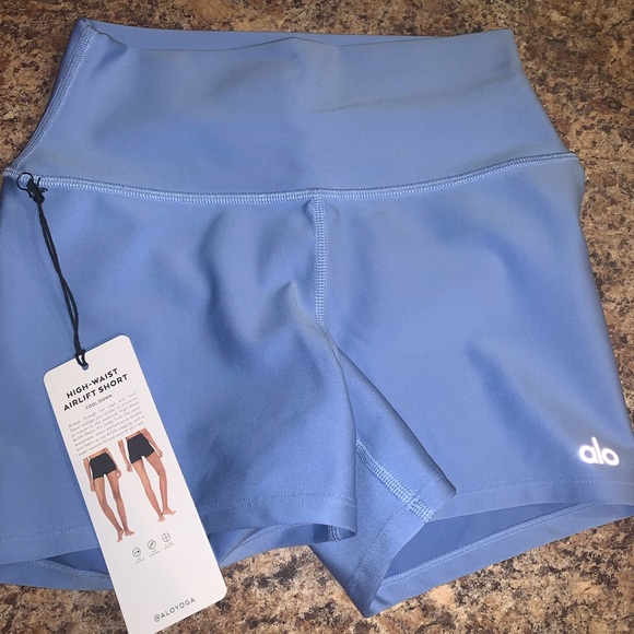 Alo Yoga Airlift Shorts
